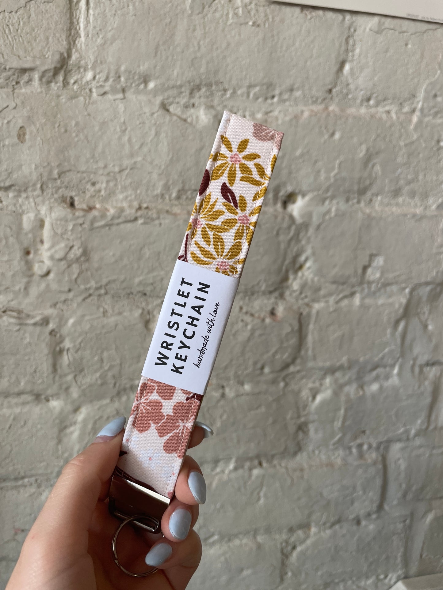 Floral Wristlet Keychain - Jaybird Lane