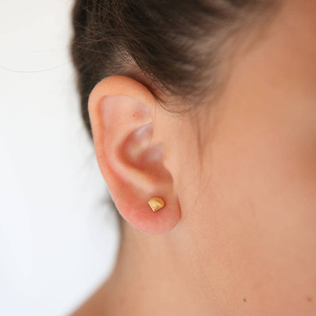 Seashell Stud Earring - Hypoallergenic