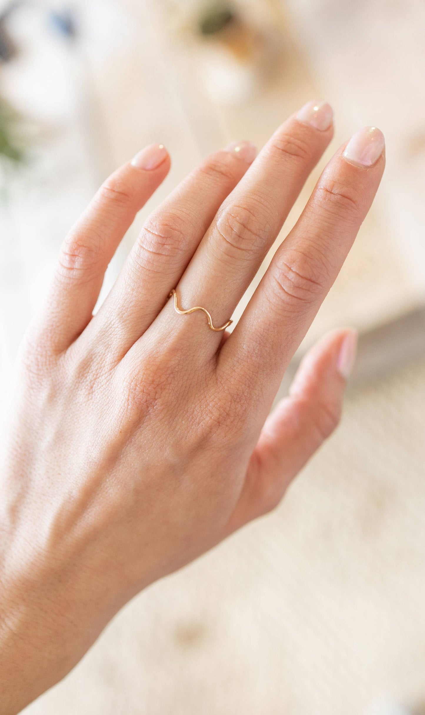 Wiggle Ring in Gold