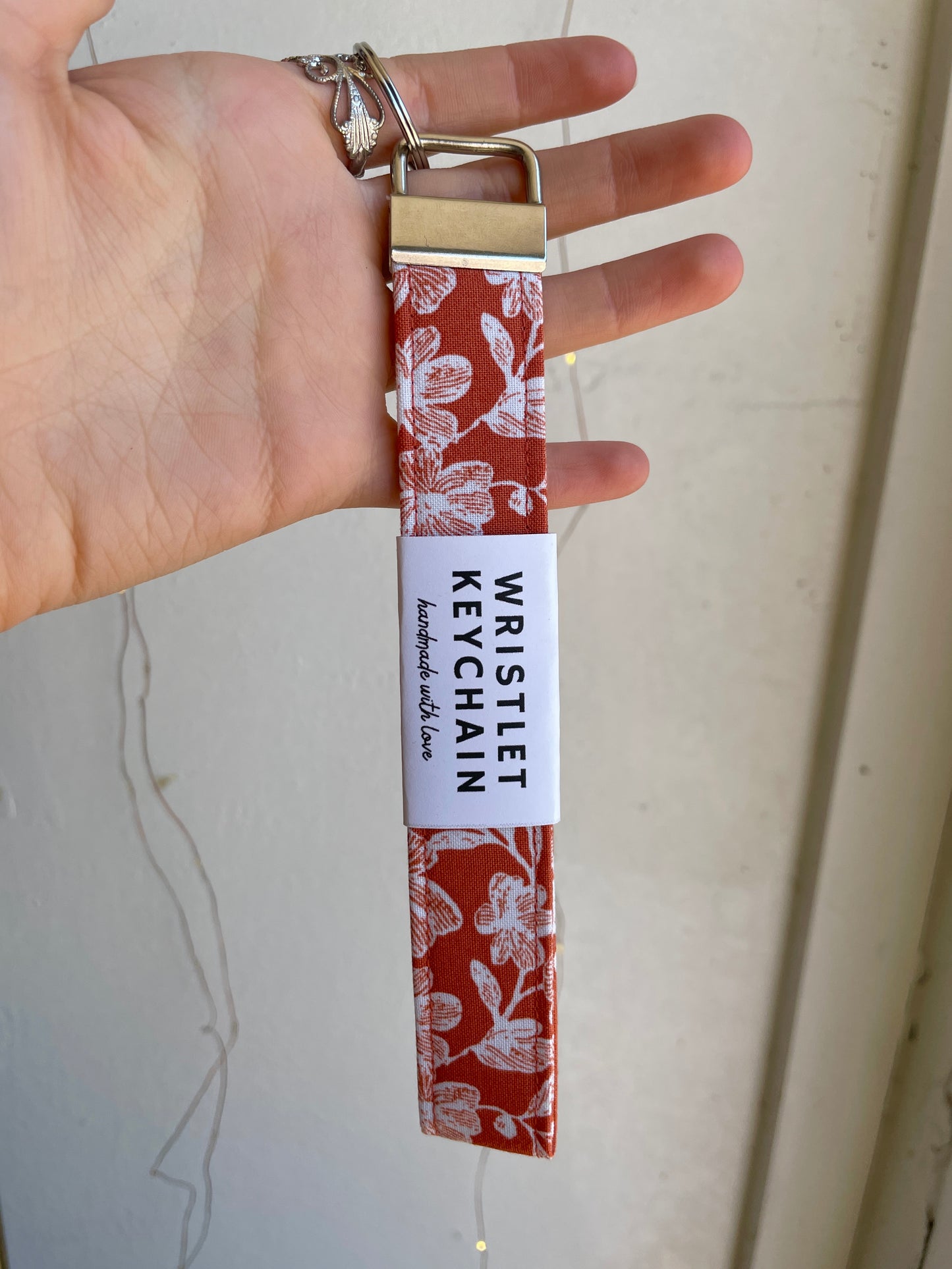 Floral Wristlet Keychain - Jaybird Lane