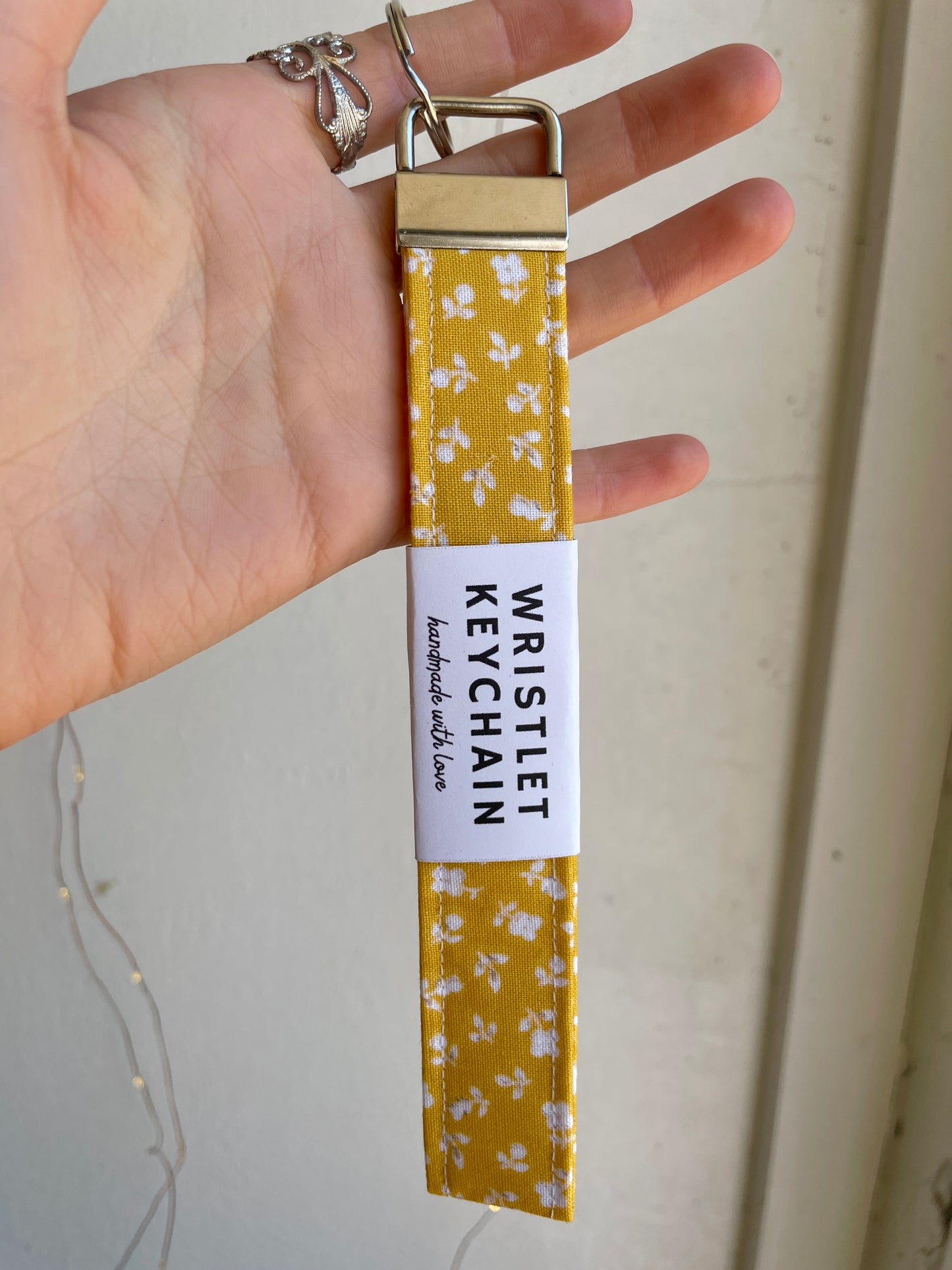 Floral Wristlet Keychain - Jaybird Lane