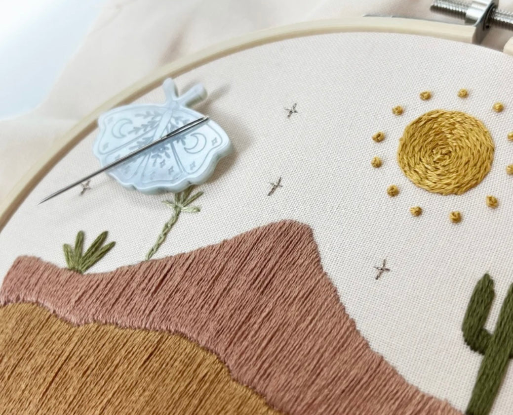 Moth Needle Minder