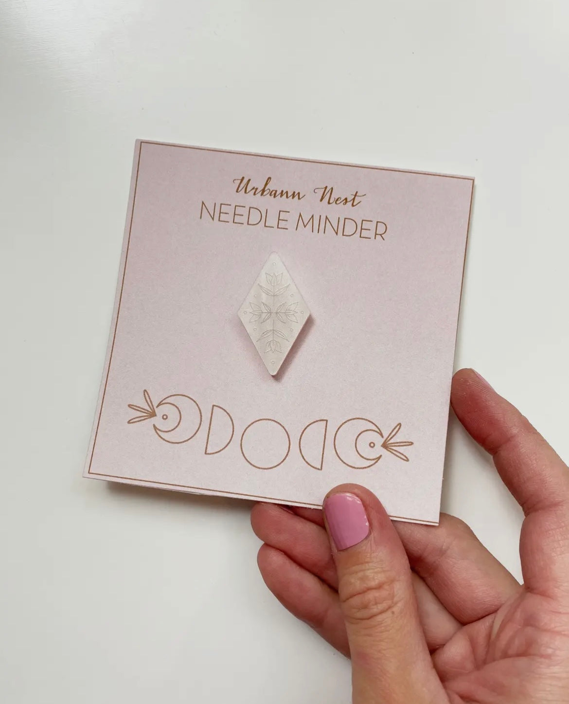 Diamond Needle Minder