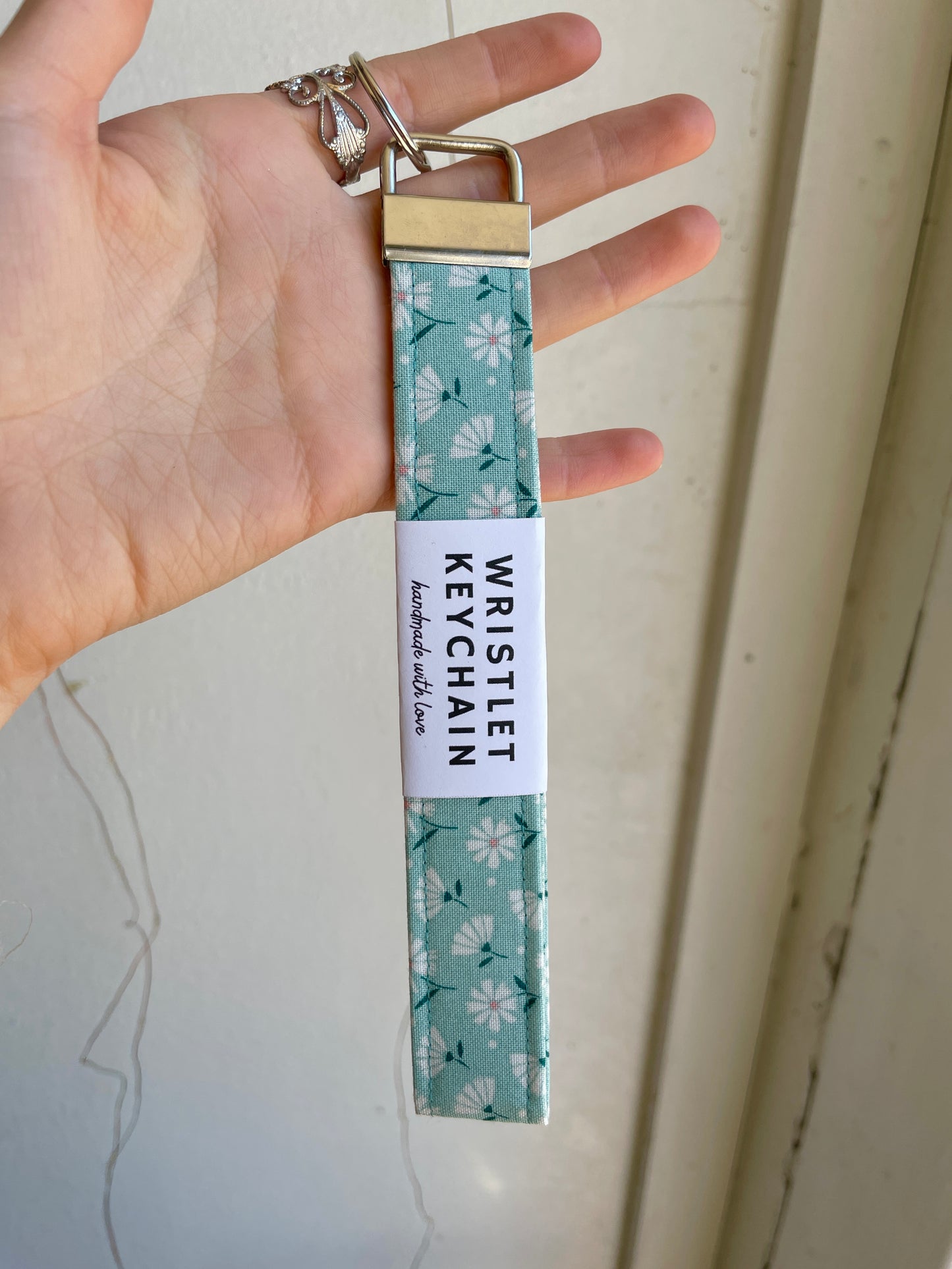 Floral Wristlet Keychain - Jaybird Lane