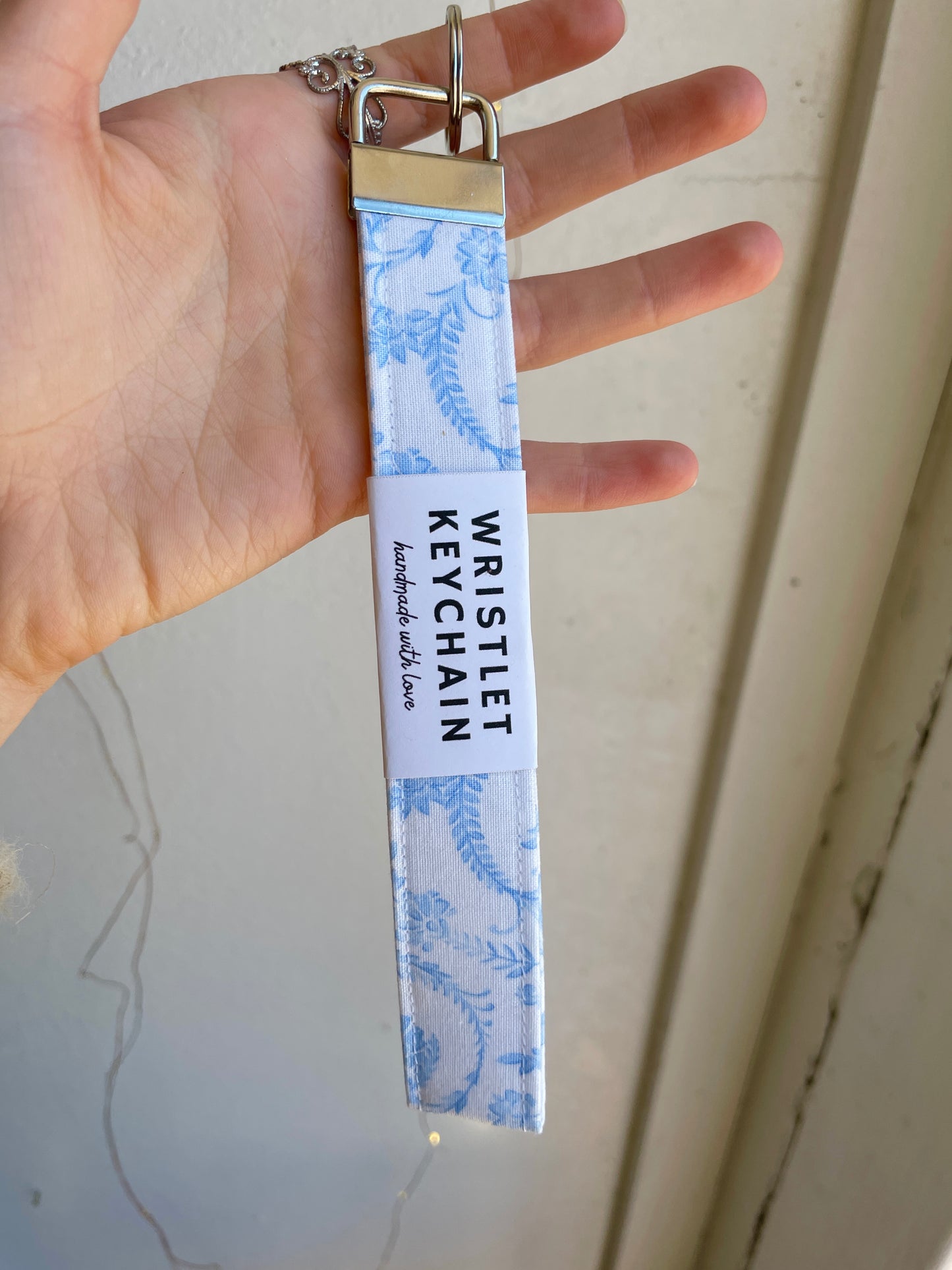 Floral Wristlet Keychain - Jaybird Lane