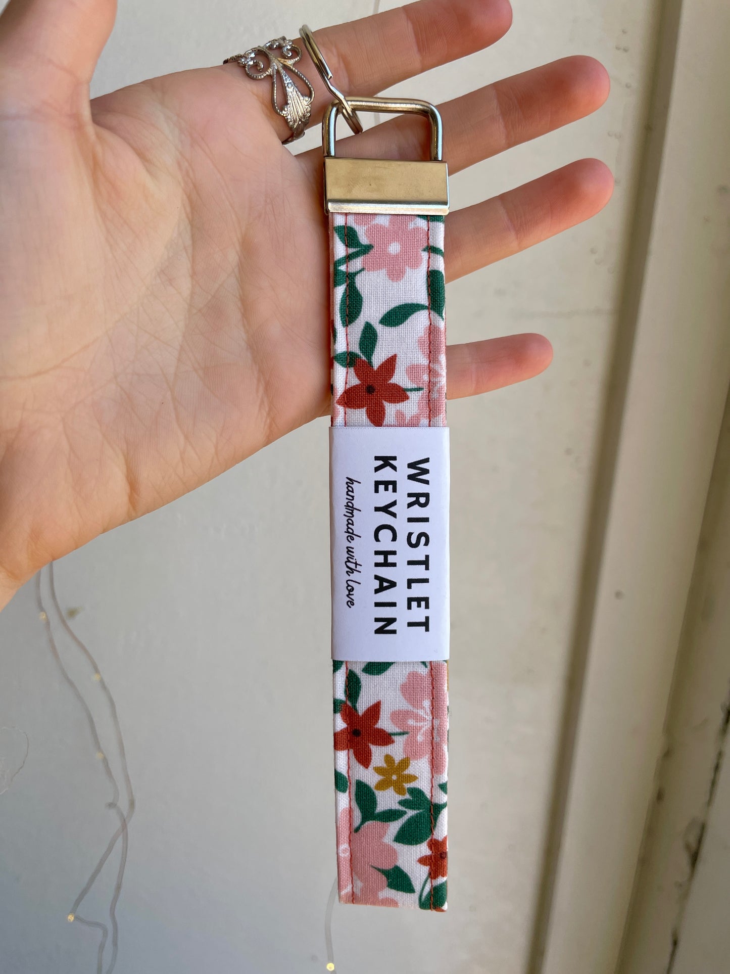 Floral Wristlet Keychain - Jaybird Lane