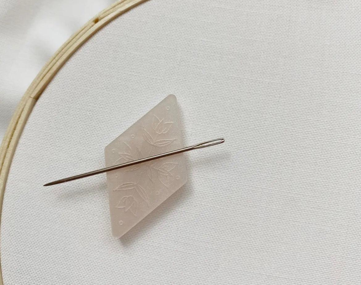 Diamond Needle Minder