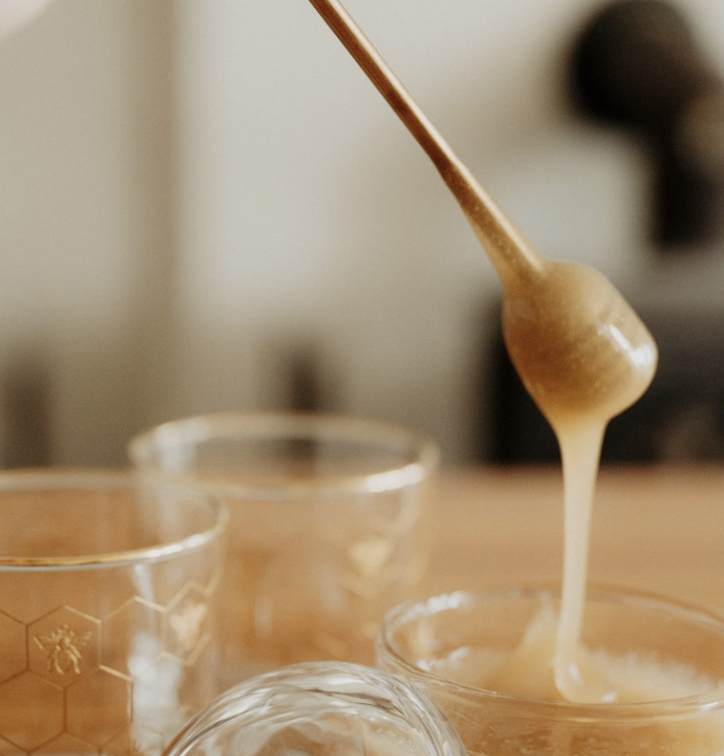 16 oz. Local Raw Honey w/ Comb - Mosermade