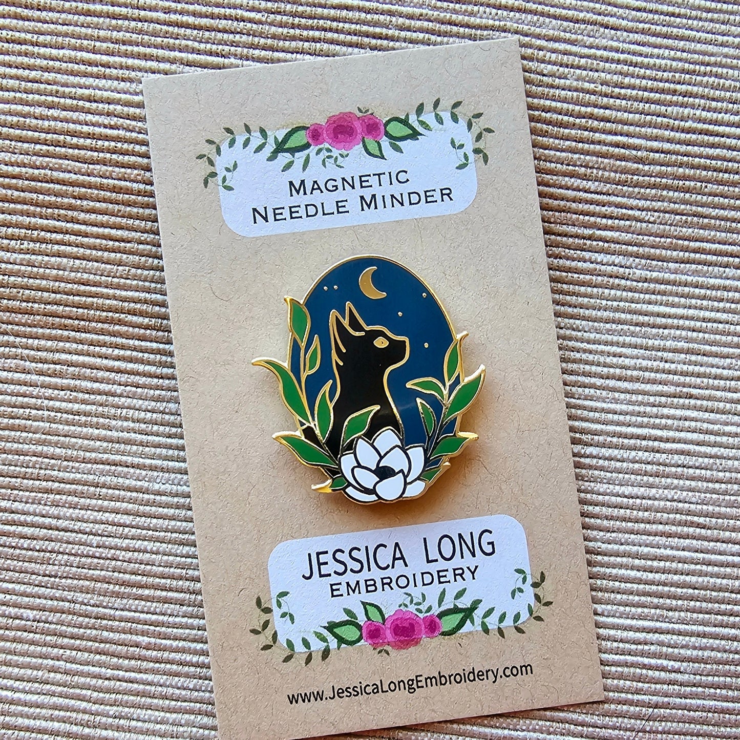 Black Cat Needle Minder Magnet