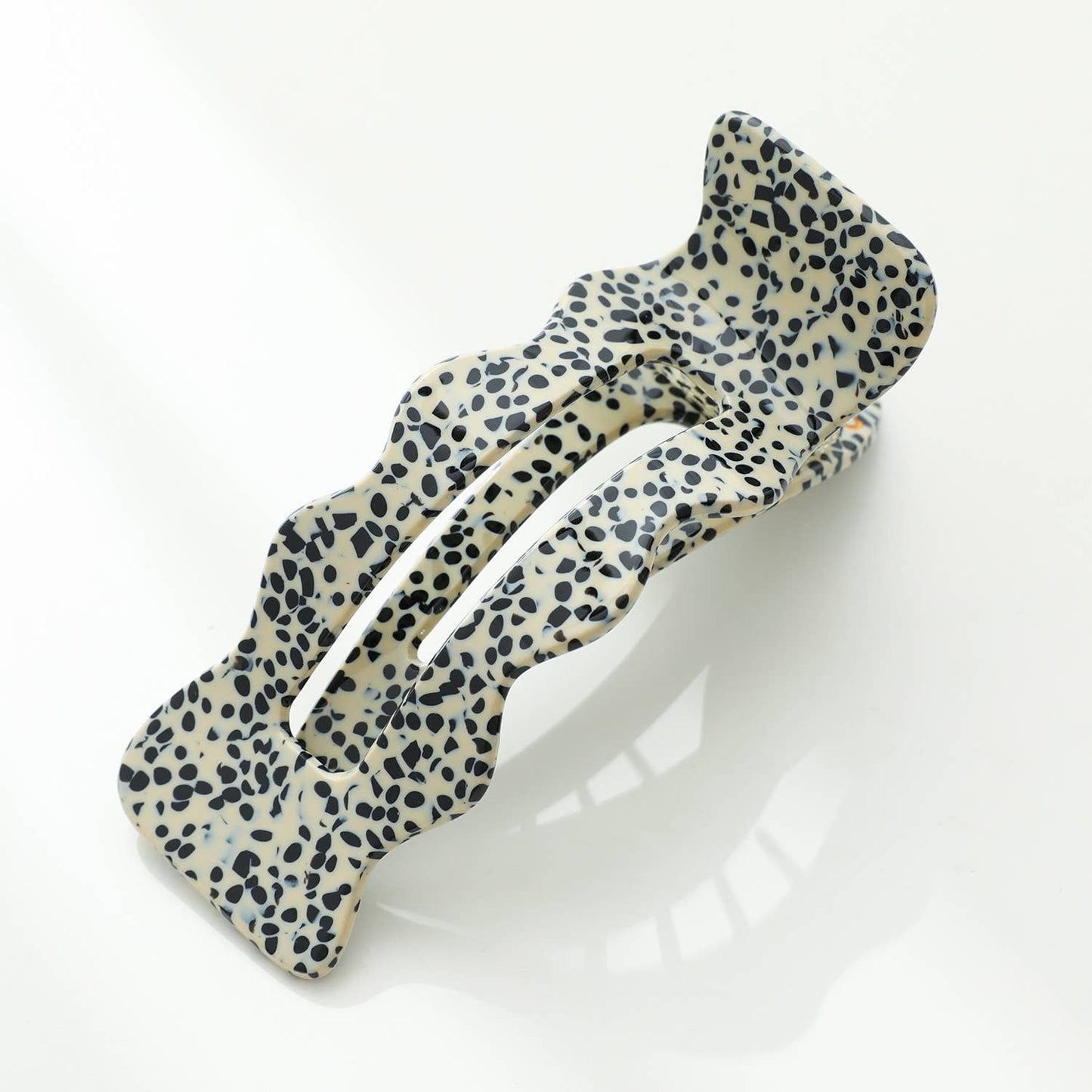 Jane Scalloped Flat Claw Clips