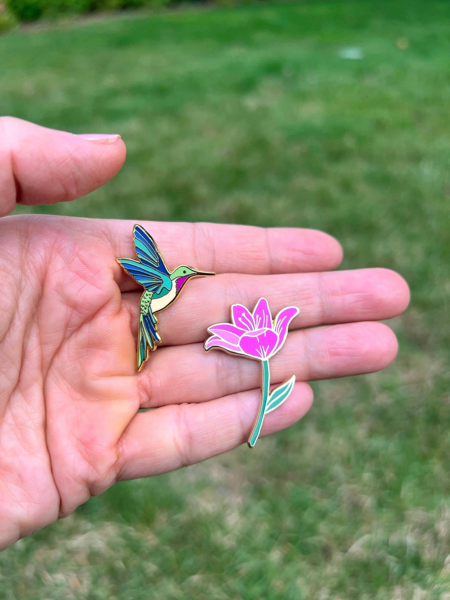 Hummingbird & Pink Lily Flower Pin Set