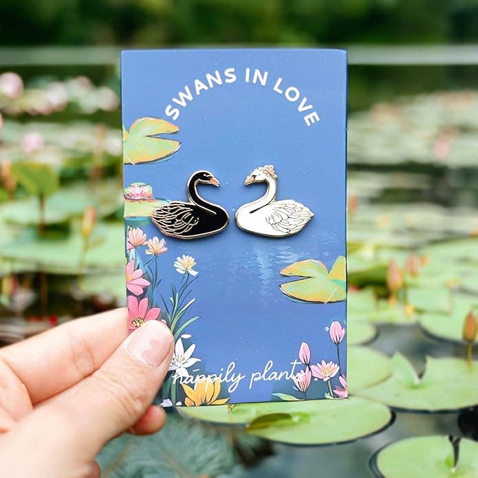 Swans in Love Pin Set
