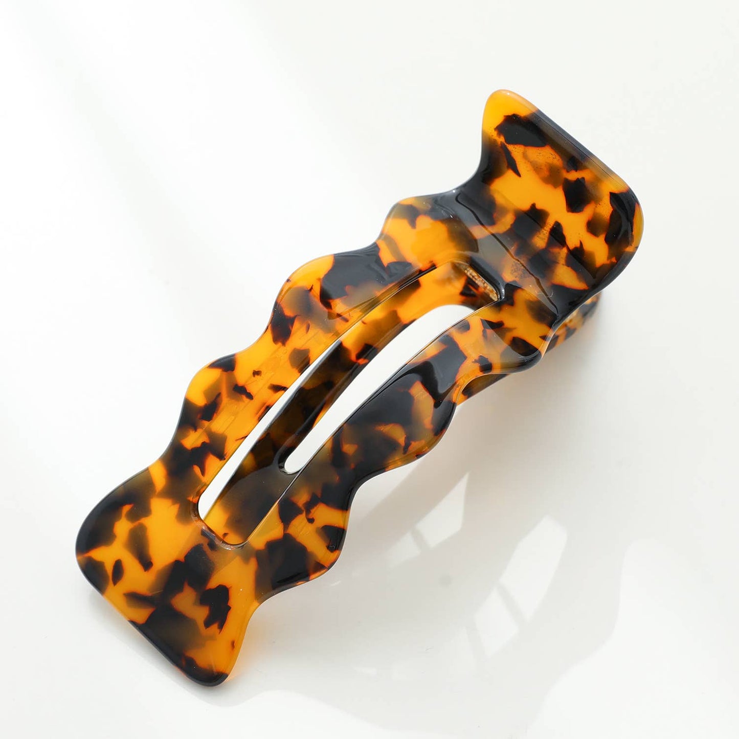 Jane Scalloped Flat Claw Clips
