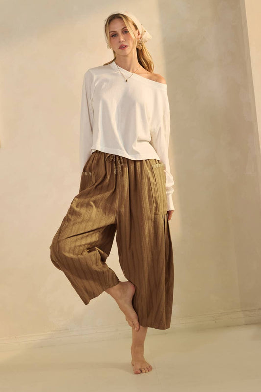 Beachside Beauty Cropped Pants