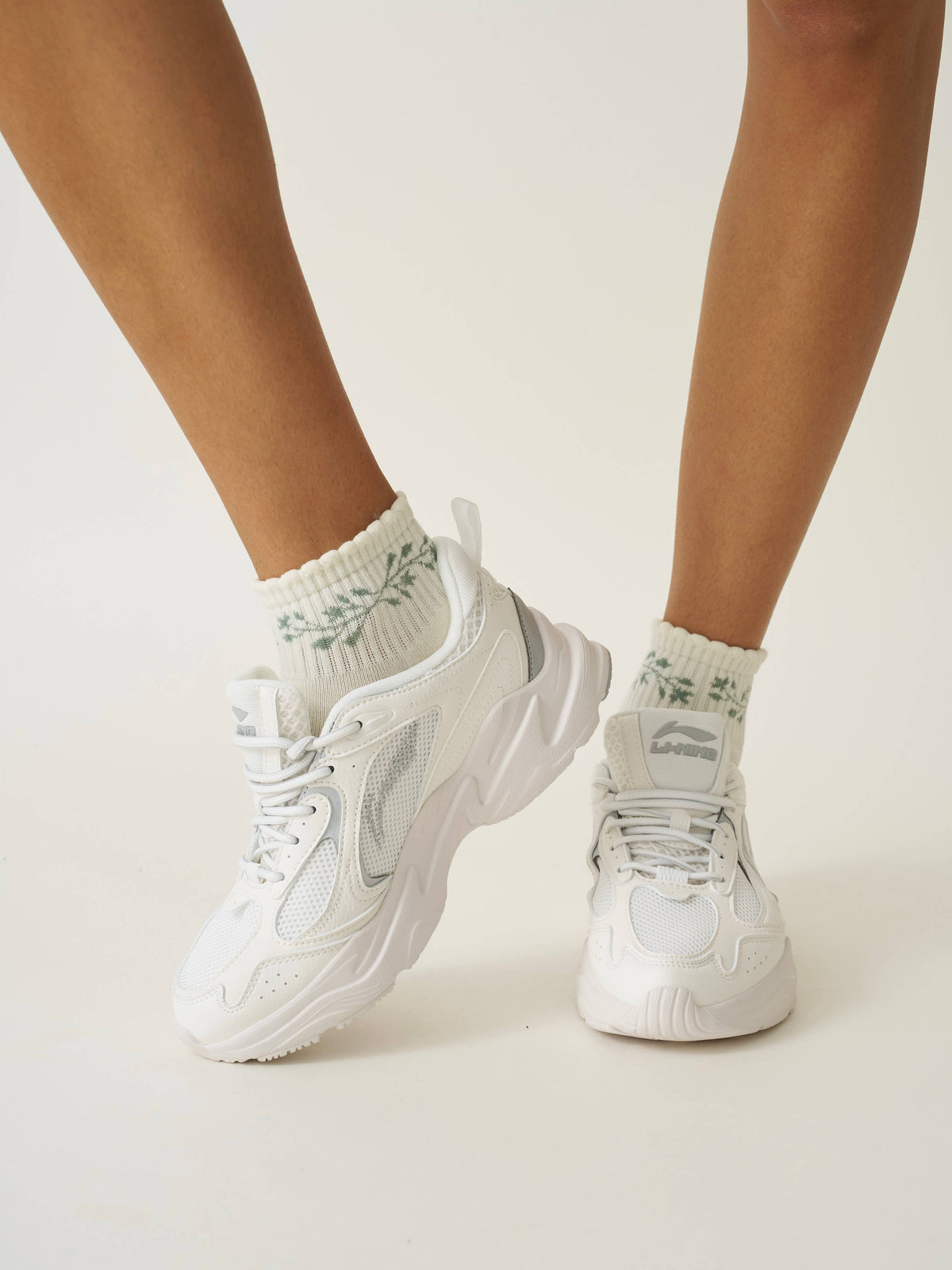 Garland Cropped Crew Grip Sock