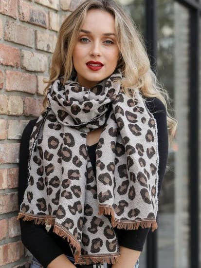 Leopard Print Woven Scarf