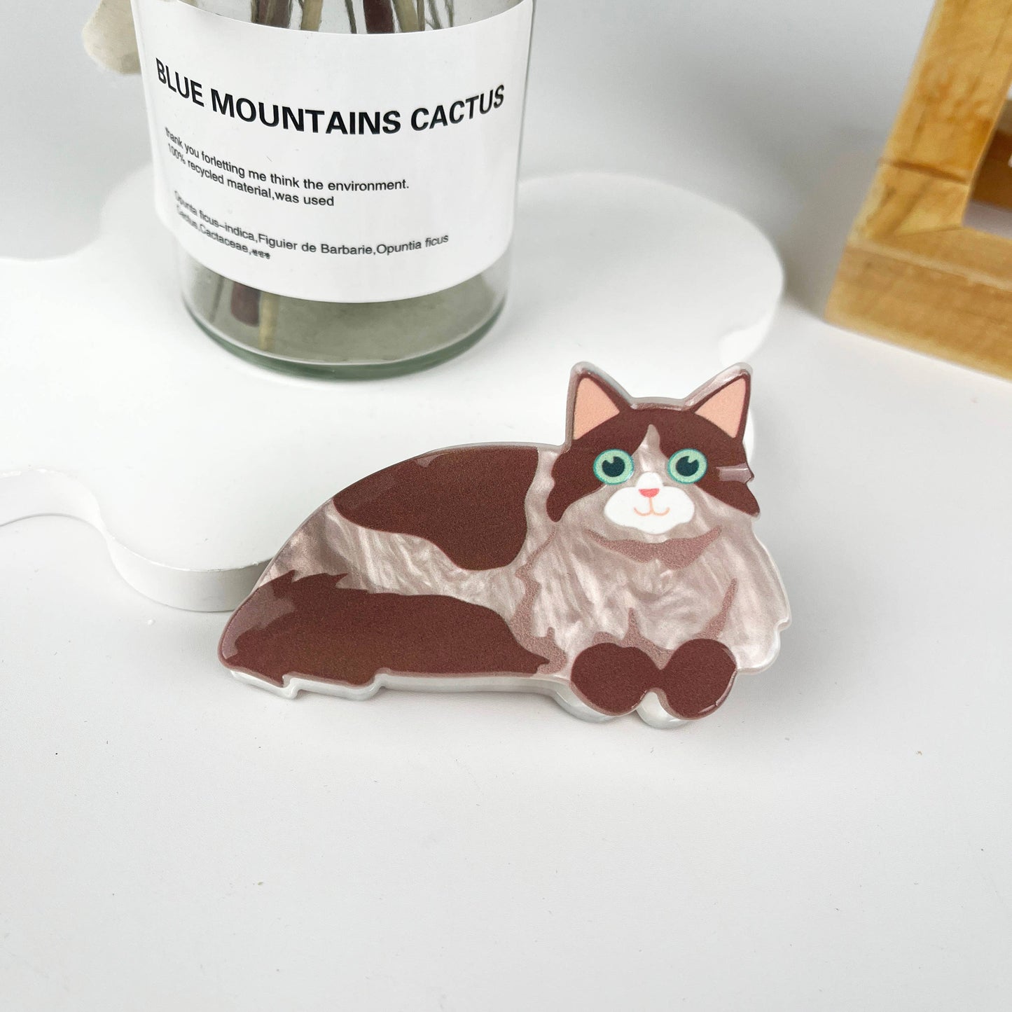 Espresso Cat Hair Clip