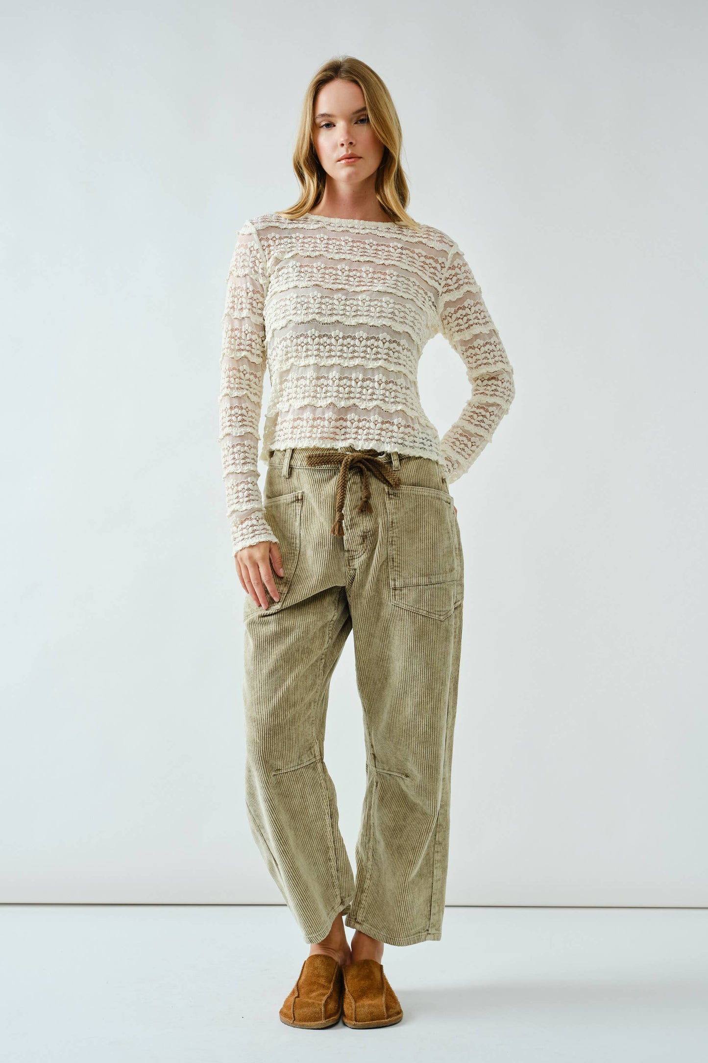 Lovely Lace Long-sleeved Top