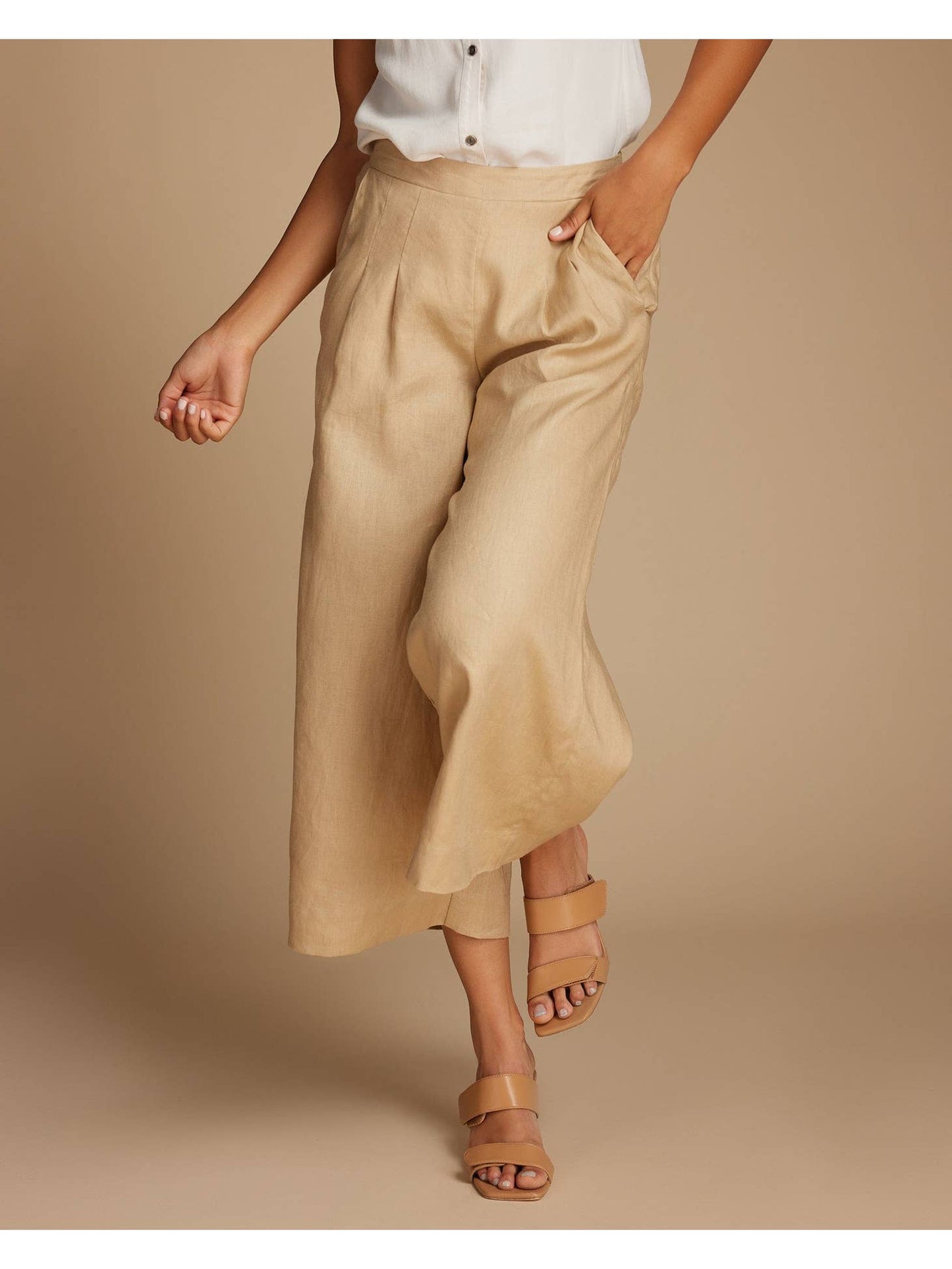 Classy Cove Cropped Pants