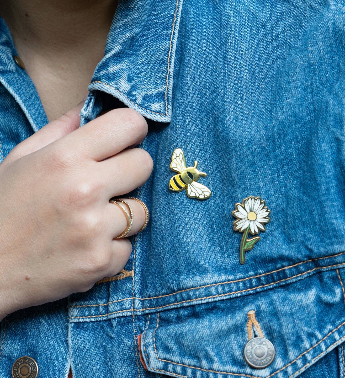 Daisy Pin Brooch