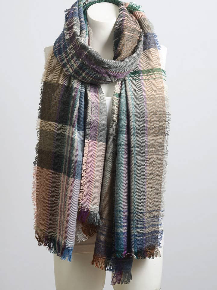 Cool & Casual Woven Plaid Scarf