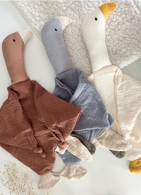 Goose Muslin Baby Comforter - Hazelnut