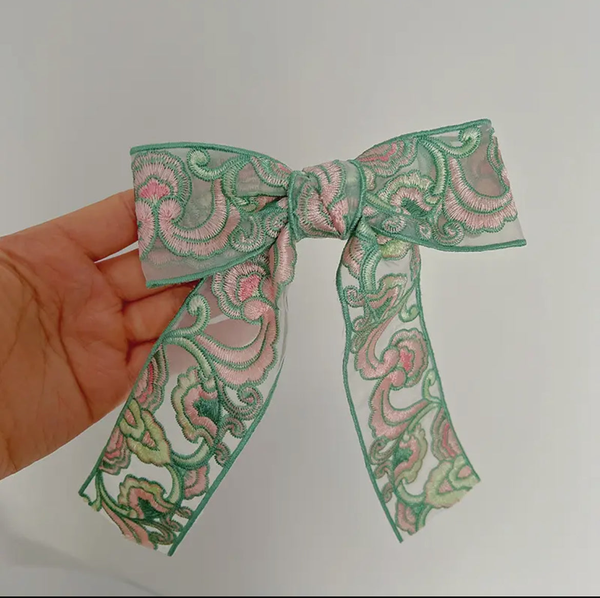 Blooms Embroidered Bow Clip