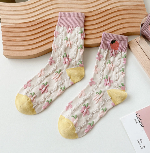 Yellow-Toed Floral Socks