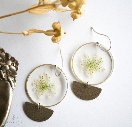 Phases Queen Anne's Lace Earrings - Seed and Soil