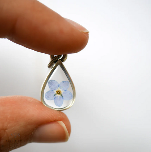 Forget-me-not Teardrop Necklace