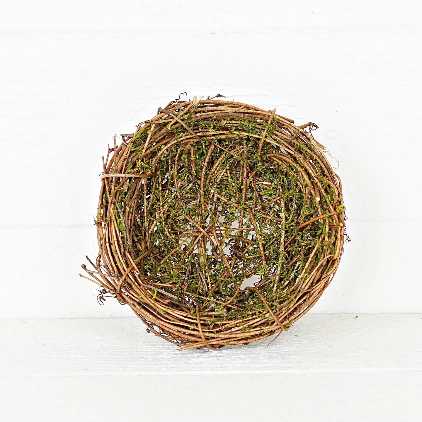 Mossy Birds' Nest Decor