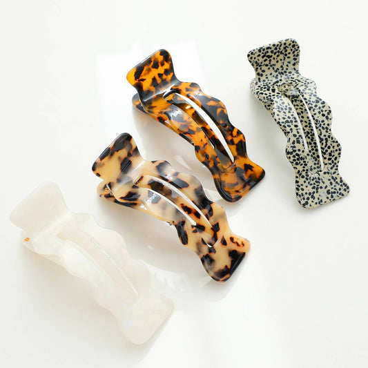 Jane Scalloped Flat Claw Clips